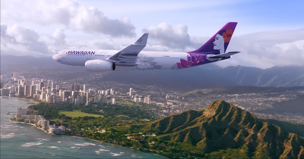 Hawaiian Airlines A330 flying over Diamond Head in Hawai'i